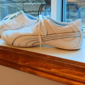 Puma women's tennis shoes